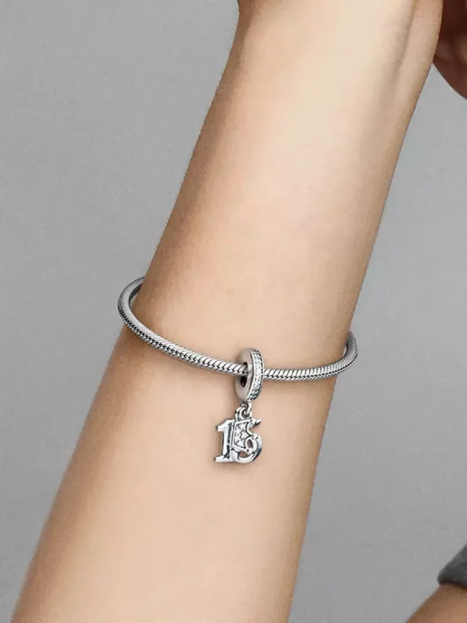 15th Birthday Dangle Charm aus Sterlingsilber 15th Birthday Dangle Charm aus Sterlingsilber