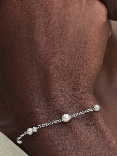 Armband mit behandelten Süßwasser-Zuchtperlen – Sterlingsilber Armband mit behandelten Süßwasser-Zuchtperlen – Sterlingsilber