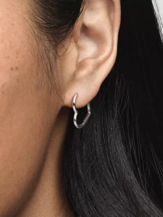 Asymmetrische Herz-Ohrringe aus Sterlingsilber