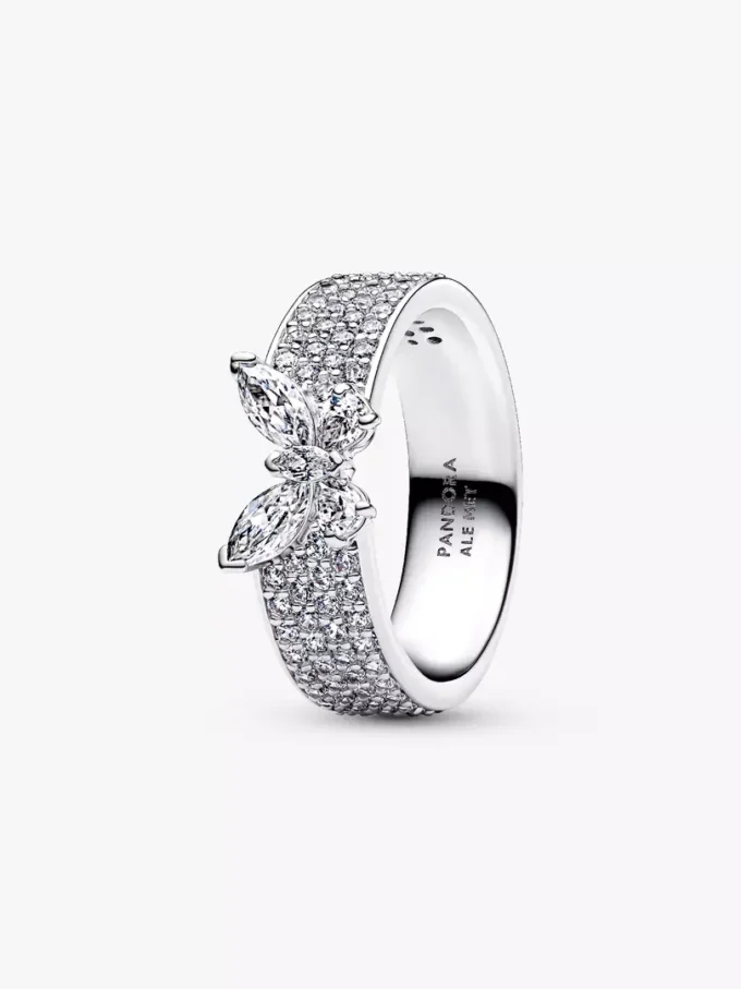Auffälliger Ring mit funkelndem Schmetterling aus Sterlingsilber Auffälliger Ring mit funkelndem Schmetterling aus Sterlingsilber