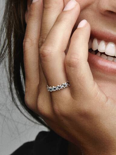 Band of Asymmetric Stars Ring – Sterlingsilber Band of Asymmetric Stars Ring – Sterlingsilber