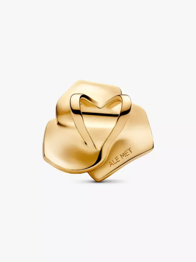 Übergroßer Charm „Rose in Bloom“ mit 14-karätiger Vergoldung Übergroßer Charm „Rose in Bloom“ mit 14-karätiger Vergoldung