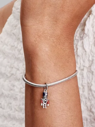 Beweglicher Nussknacker-Dangle Charm aus Sterlingsilber