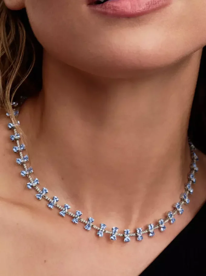 Bridgerton-Halskette mit blauer Schleife aus Sterlingsilber Bridgerton-Halskette mit blauer Schleife aus Sterlingsilber