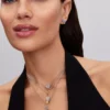 Bridgerton-Tanzkarte & Bleistift-Dangle Charm aus Sterlingsilber, 14 Karat vergoldet Bridgerton-Tanzkarte & Bleistift-Dangle Charm aus Sterlingsilber, 14 Karat vergoldet