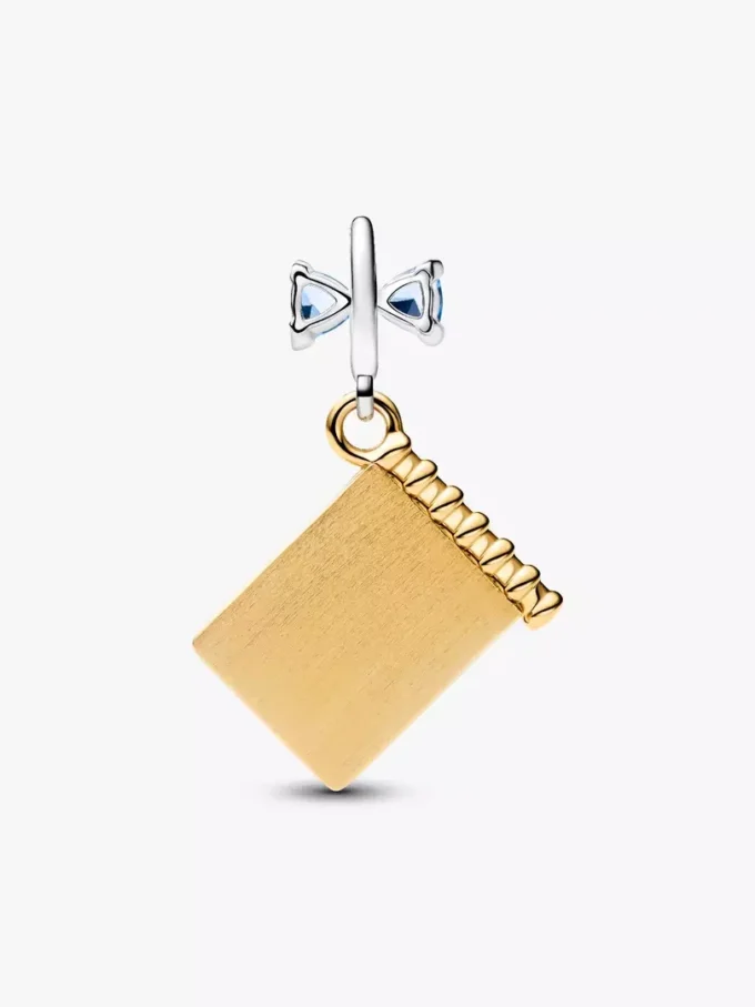 Bridgerton-Tanzkarte & Bleistift-Dangle Charm aus Sterlingsilber, 14 Karat vergoldet Bridgerton-Tanzkarte & Bleistift-Dangle Charm aus Sterlingsilber, 14 Karat vergoldet