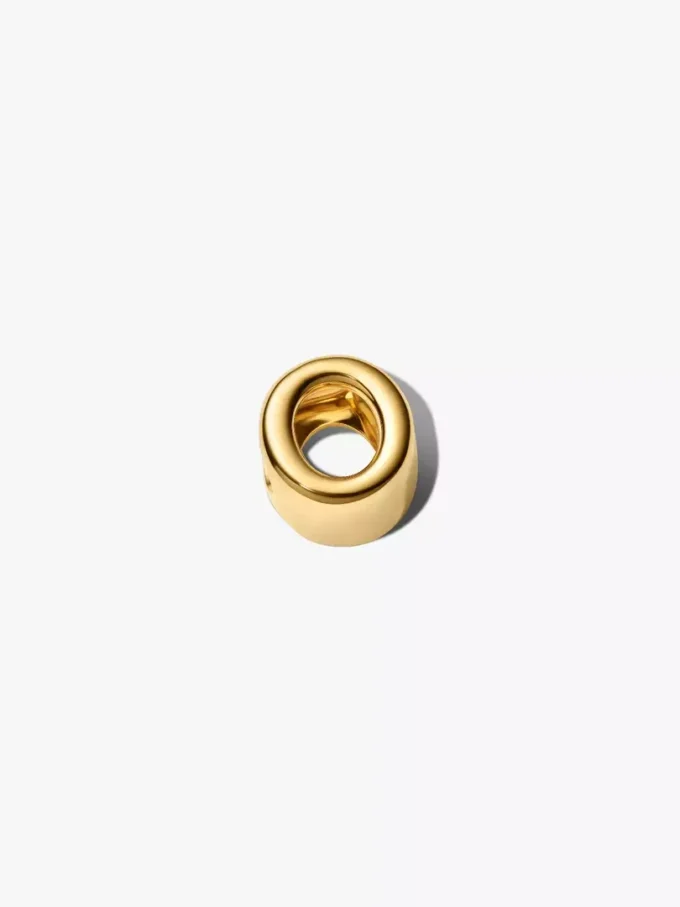 Buchstabe „O“ Alphabet-Charm, 14 Karat vergoldet Buchstabe „O“ Alphabet-Charm, 14 Karat vergoldet