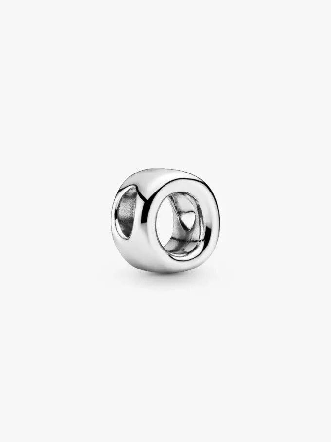 Buchstabe O Alphabet-Charm aus Sterlingsilber Buchstabe O Alphabet-Charm aus Sterlingsilber