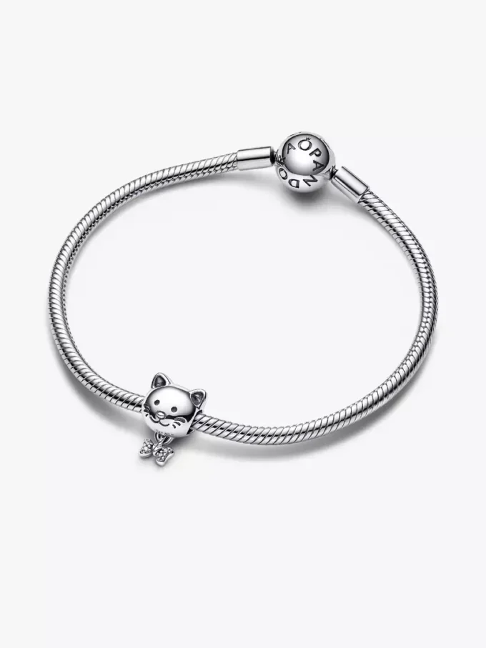 Charm „Hauskatze & Schleife“ aus Sterlingsilber Charm „Hauskatze & Schleife“ aus Sterlingsilber