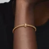 Clip Charm mit Nieten, 14-karätig vergoldet Clip Charm mit Nieten, 14-karätig vergoldet