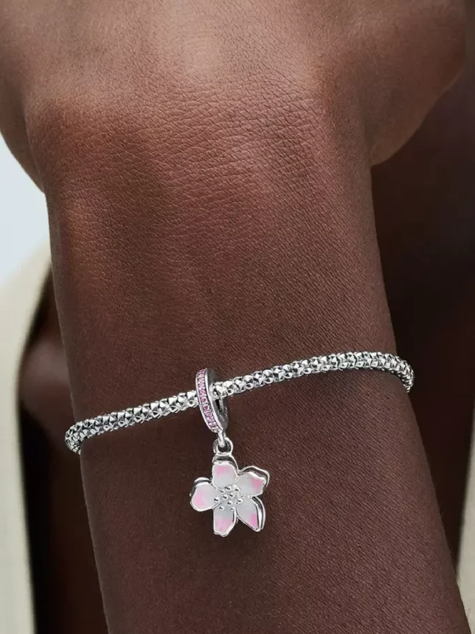 Dangle Charm „Kirschblüte“ aus Sterlingsilber Dangle Charm „Kirschblüte“ aus Sterlingsilber