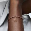 Dangle Charm „Schützende Hamsa-Hand“ – 14 Karat Roségold-Beschichtung