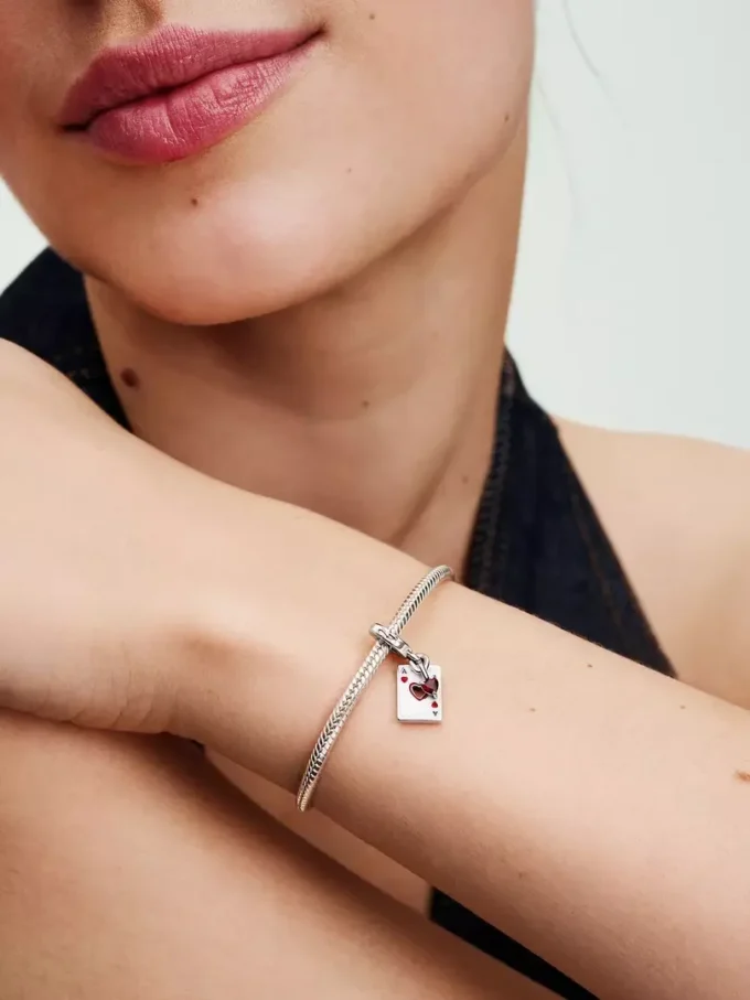 Disney-Bösewichte Herzkönigin Dangle Charm aus Sterlingsilber Disney-Bösewichte Herzkönigin Dangle Charm aus Sterlingsilber