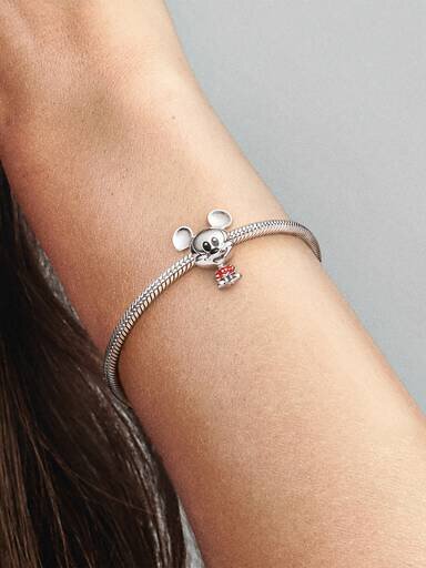 Disney Mickey Mouse Charm mit roter Hose – Sterlingsilber Disney Mickey Mouse Charm mit roter Hose – Sterlingsilber