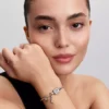 Disney-Prinzessin Cinderella Dangle Charm 0,012 ct TW, Sterlingsilber, 14-karätige Vergoldung Disney-Prinzessin Cinderella Dangle Charm 0,012 ct TW, Sterlingsilber, 14-karätige Vergoldung