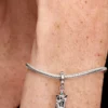 Drehendes Karussell-Dangle Charm aus Sterlingsilber Drehendes Karussell-Dangle Charm aus Sterlingsilber