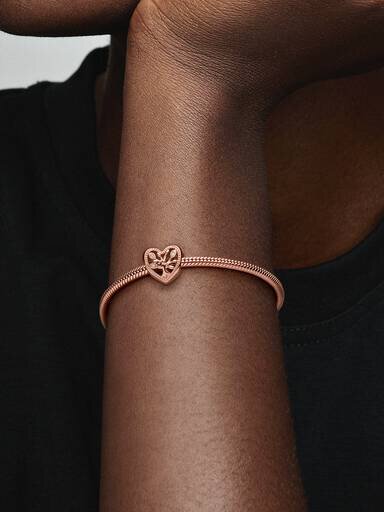 Durchbrochener Familienbaum-Herz-Charm – 14 Karat Roségold-Beschichtung Durchbrochener Familienbaum-Herz-Charm – 14 Karat Roségold-Beschichtung
