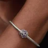 Durchbrochener Herz-Charm „Mom“ aus Sterlingsilber Durchbrochener Herz-Charm „Mom“ aus Sterlingsilber