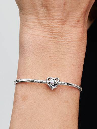 Durchbrochener „Mom & Heart“-Charm – Sterlingsilber Durchbrochener „Mom & Heart“-Charm – Sterlingsilber
