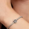 Durchbrochener Pferde-Charm aus Sterlingsilber Durchbrochener Pferde-Charm aus Sterlingsilber
