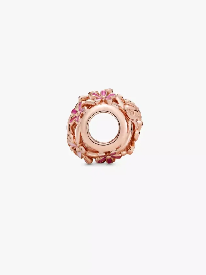 Durchbrochener rosa Gänseblümchen-Charm, 14 Karat Roségold-Beschichtung Durchbrochener rosa Gänseblümchen-Charm, 14 Karat Roségold-Beschichtung