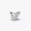 Durchbrochener Schmetterlings-Charm aus Sterlingsilber Durchbrochener Schmetterlings-Charm aus Sterlingsilber