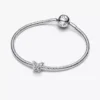 Durchbrochener Schmetterlings-Charm aus Sterlingsilber Durchbrochener Schmetterlings-Charm aus Sterlingsilber