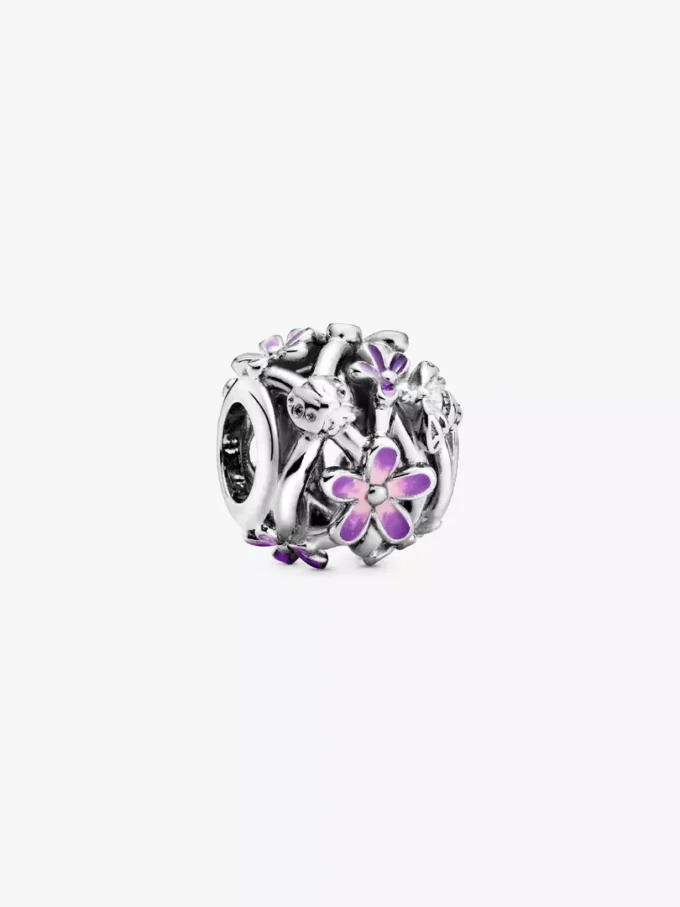 Durchbrochener violetter Gänseblümchen-Charm aus Sterlingsilber Durchbrochener violetter Gänseblümchen-Charm aus Sterlingsilber