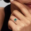 Edler Ring mit Herz aus Sterlingsilber in Royalgrün Edler Ring mit Herz aus Sterlingsilber in Royalgrün