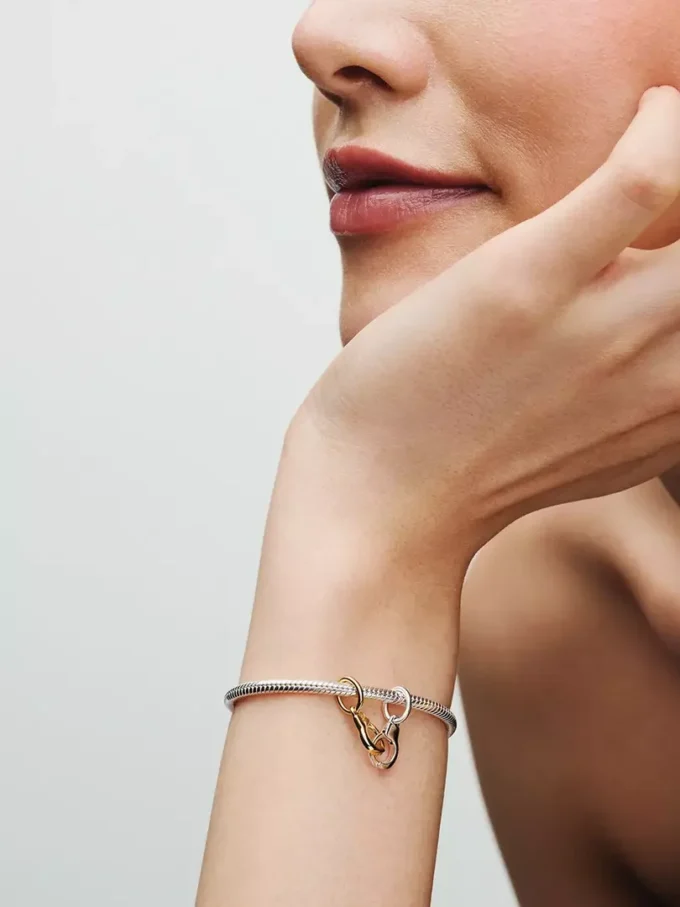 Endgültiger Verkauf – aufklappbare & teilbare Handschellen-Dangle Charms aus Sterlingsilber, 14-karätig vergoldet Endgültiger Verkauf – aufklappbare & teilbare Handschellen-Dangle Charms aus Sterlingsilber, 14-karätig vergoldet