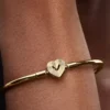 Endgültiger Verkauf – Bangle mit strahlendem Herzverschluss, 14-karätig vergoldet