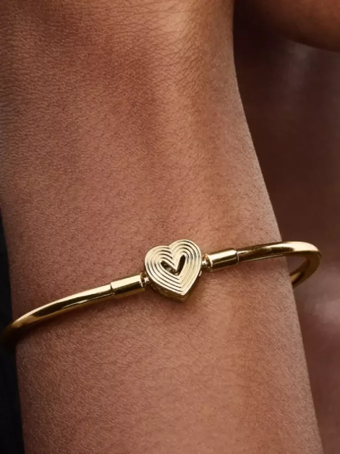 Endgültiger Verkauf – Bangle mit strahlendem Herzverschluss, 14-karätig vergoldet