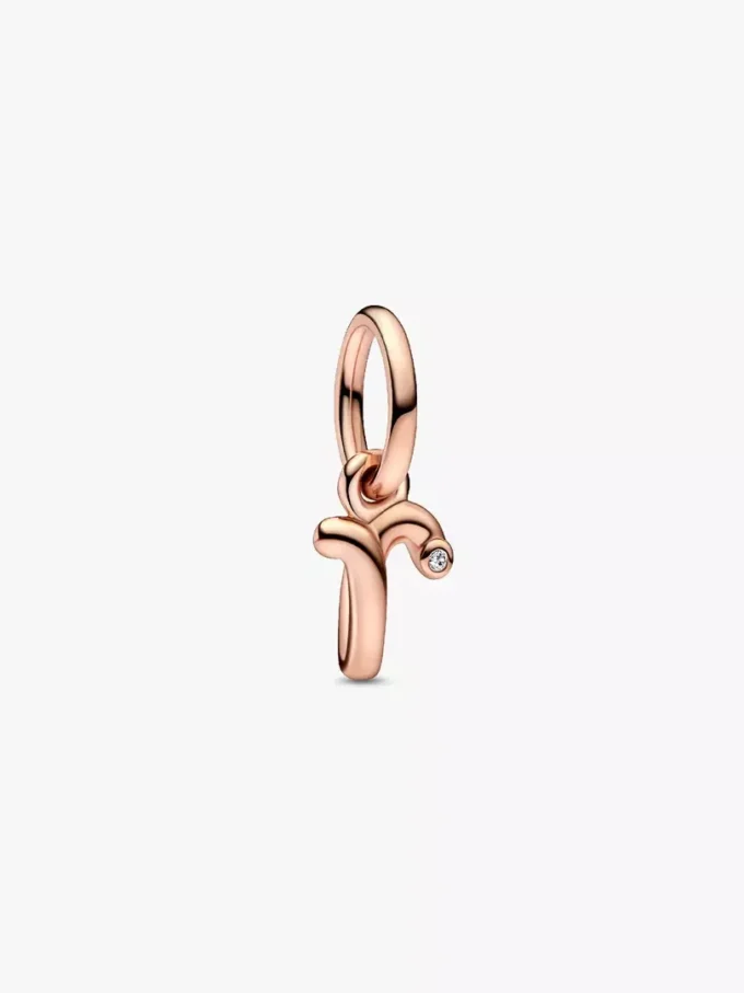 Endgültiger Verkauf – Buchstabe R Script Alphabet Dangle Charm, 14 Karat Roségold-Beschichtung Endgültiger Verkauf – Buchstabe R Script Alphabet Dangle Charm, 14 Karat Roségold-Beschichtung