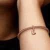 Endgültiger Verkauf – Buchstabe „u“ im Schreibschrift-Stil, Dangle Charm, 14 Karat Roségold-Beschichtung Endgültiger Verkauf – Buchstabe „u“ im Schreibschrift-Stil, Dangle Charm, 14 Karat Roségold-Beschichtung
