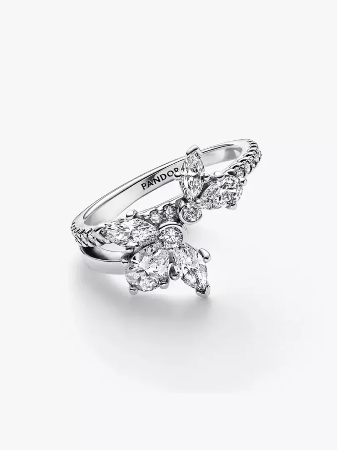 Endgültiger Verkauf – funkelnder asymmetrischer Herbarium-Cluster-Ring aus Sterlingsilber Endgültiger Verkauf – funkelnder asymmetrischer Herbarium-Cluster-Ring aus Sterlingsilber