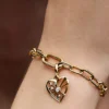Endgültiger Verkauf – Herz-&-Strahlen-Medaillon-Charm, 14 Karat vergoldet Endgültiger Verkauf – Herz-&-Strahlen-Medaillon-Charm, 14 Karat vergoldet