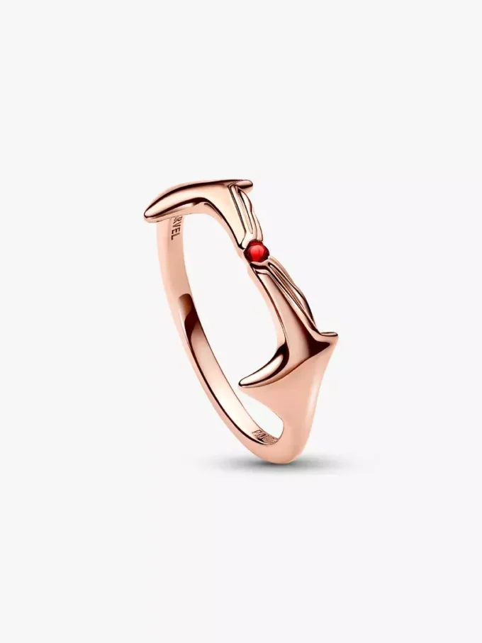 Endgültiger Verkauf – Marvel Scarlet Witch Ring, 14 Karat Roségold-Beschichtung Endgültiger Verkauf – Marvel Scarlet Witch Ring, 14 Karat Roségold-Beschichtung
