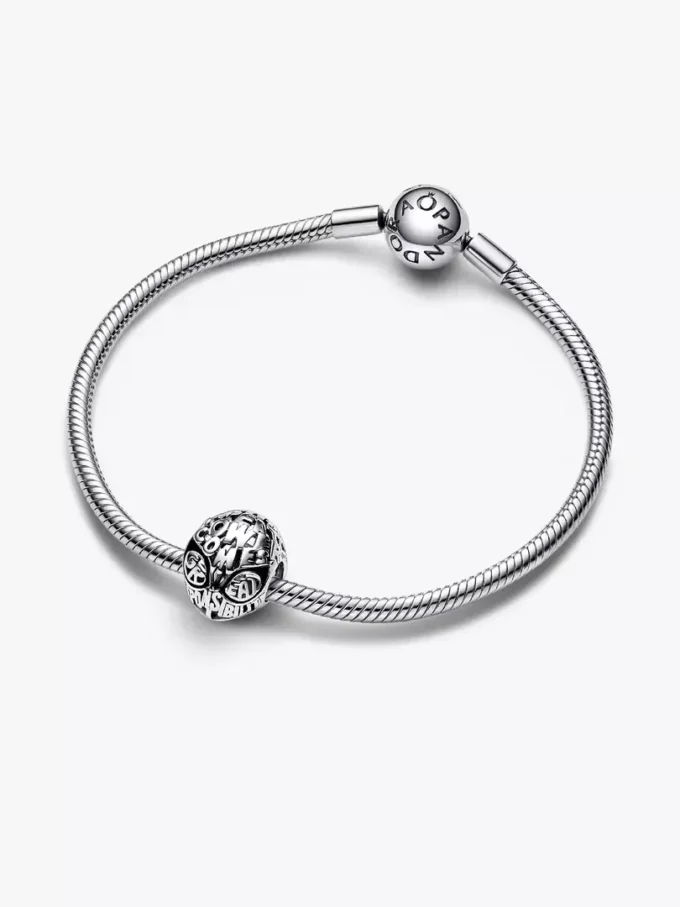 Endgültiger Verkauf – Marvel Spider-Man-Masken-Charm aus Sterlingsilber Endgültiger Verkauf – Marvel Spider-Man-Masken-Charm aus Sterlingsilber