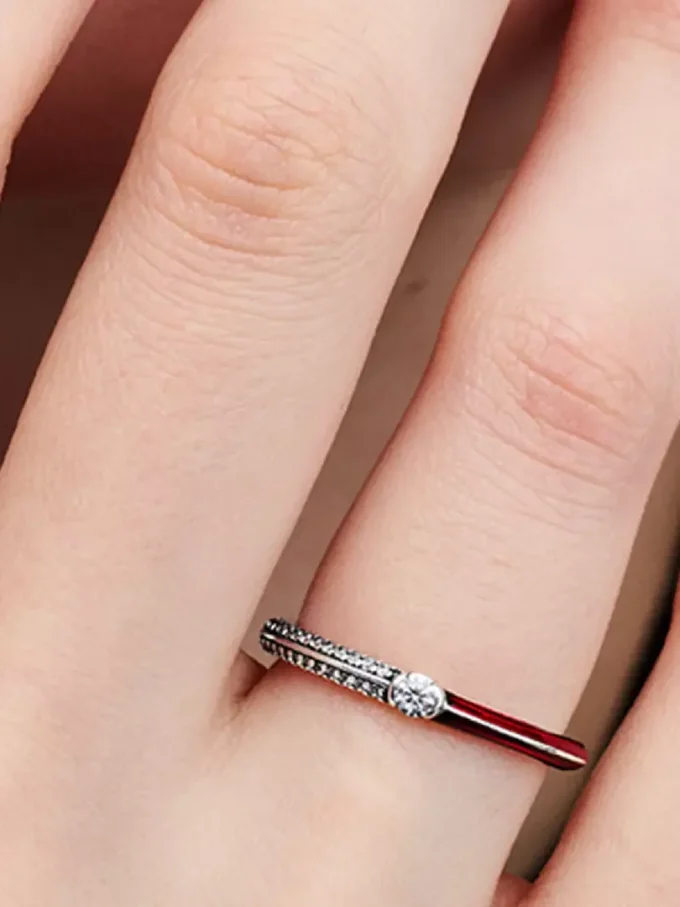 Endgültiger Verkauf – Pandora ME Pavé & Red Dual Ring aus Sterlingsilber Endgültiger Verkauf – Pandora ME Pavé & Red Dual Ring aus Sterlingsilber