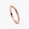 Endgültiger Verkauf – Pandora ME Pyramidenring, 14 Karat Roségold-Beschichtung Endgültiger Verkauf – Pandora ME Pyramidenring, 14 Karat Roségold-Beschichtung