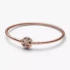 Endgültiger Verkauf – Pandora Moments Bangle mit funkelndem Schneeflockenverschluss, 14 Karat Roségold-Beschichtung Endgültiger Verkauf – Pandora Moments Bangle mit funkelndem Schneeflockenverschluss, 14 Karat Roségold-Beschichtung