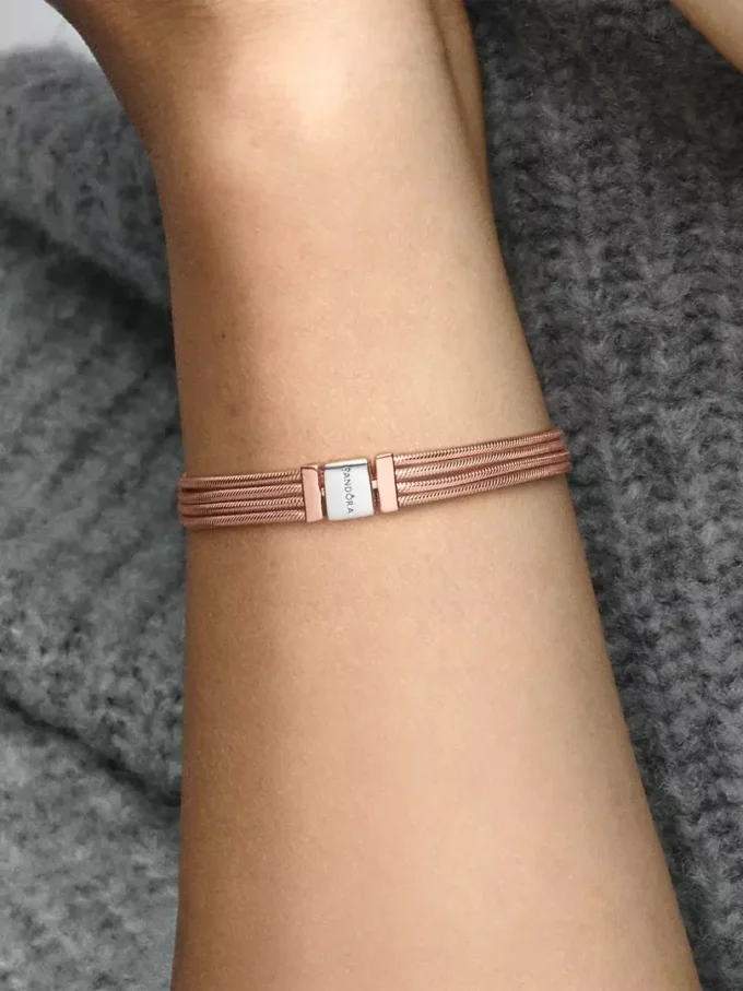 Endgültiger Verkauf – Pandora Reflexions™ Multi-Snake Chain-Armband aus Sterlingsilber, 14 Karat Roségold-Beschichtung Endgültiger Verkauf – Pandora Reflexions™ Multi-Snake Chain-Armband aus Sterlingsilber, 14 Karat Roségold-Beschichtung