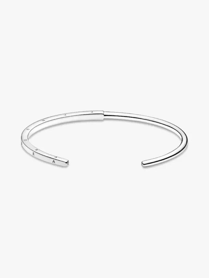Endgültiger Verkauf – Pandora Signature I-D Open Bangle aus Sterlingsilber