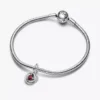 Endgültiger Verkauf – Roter Eternity Circle Dangle Charm aus Sterlingsilber Endgültiger Verkauf – Roter Eternity Circle Dangle Charm aus Sterlingsilber
