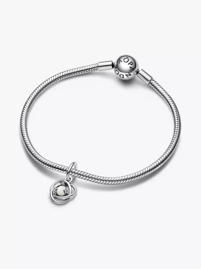 Endgültiger Verkauf – Weißer Eternity Circle Dangle Charm aus Sterlingsilber Endgültiger Verkauf – Weißer Eternity Circle Dangle Charm aus Sterlingsilber