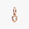 ENDVERKAUF – Buchstabe O Script Alphabet Dangle Charm – 14 Karat Roségold-Beschichtung ENDVERKAUF – Buchstabe O Script Alphabet Dangle Charm – 14 Karat Roségold-Beschichtung