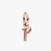 ENDVERKAUF – Buchstabe P Script Alphabet-Dangle Charm – 14 Karat Roségold-Beschichtung ENDVERKAUF – Buchstabe P Script Alphabet-Dangle Charm – 14 Karat Roségold-Beschichtung