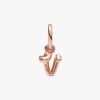 ENDVERKAUF – Buchstabe V Script Alphabet-Dangle Charm – 14 Karat Roségold-Beschichtung ENDVERKAUF – Buchstabe V Script Alphabet-Dangle Charm – 14 Karat Roségold-Beschichtung