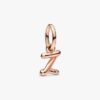 ENDVERKAUF – Buchstabe Z Script Alphabet-Dangle Charm – 14 Karat Roségold-Beschichtung ENDVERKAUF – Buchstabe Z Script Alphabet-Dangle Charm – 14 Karat Roségold-Beschichtung