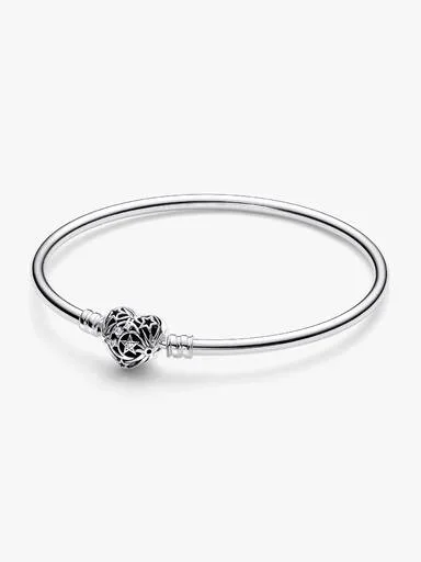 ENDVERKAUF – Celestial Heart Clasp Bangle – Sterlingsilber ENDVERKAUF – Celestial Heart Clasp Bangle – Sterlingsilber